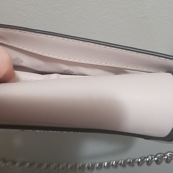 Kate spade with chain detail. - Picture 3 of 5